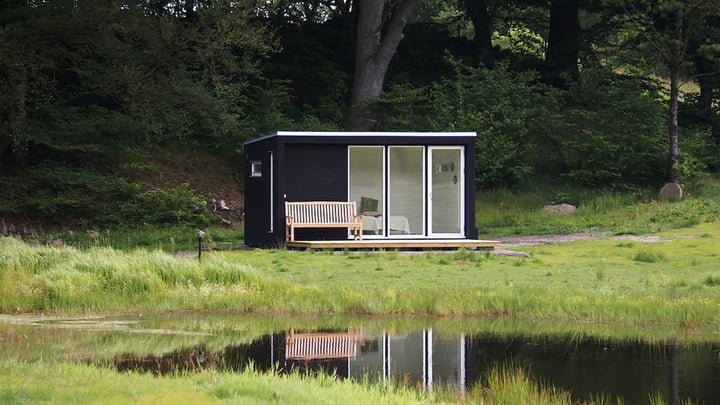 Exteriör av byggnaden E15