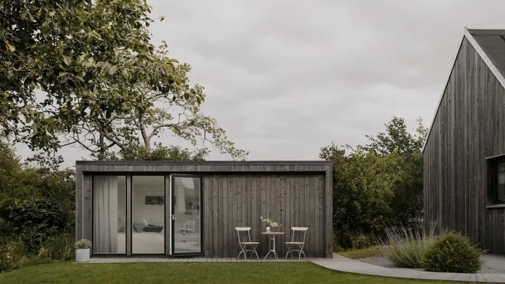 Exteriör av byggnaden E20